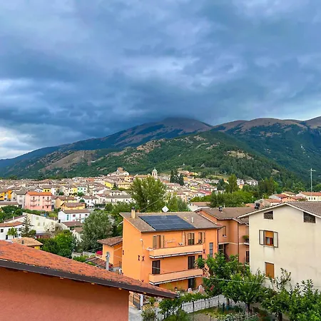 Panoramico Nelle Vicinanze Di Gubbio 아파트 시길로