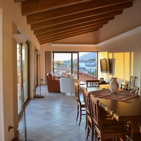 Panoramico Nelle Vicinanze Di Gubbio Διαμέρισμα *