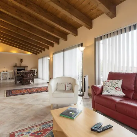 아파트 Panoramico Nelle Vicinanze Di Gubbio 시길로