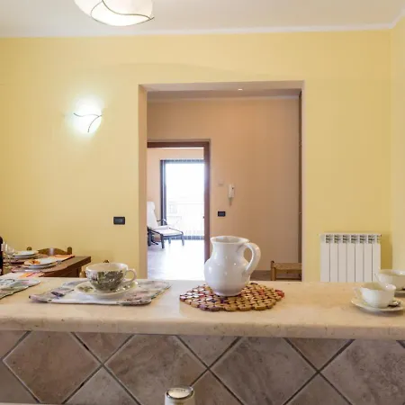 Panoramico Nelle Vicinanze Di Gubbio 아파트 *