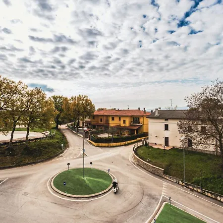Panoramico Nelle Vicinanze Di Gubbio 아파트 시길로